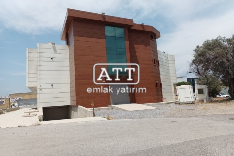 İzmir Bornova 4. Sanayi Sitesinde Satılık Bina 1000 m2 